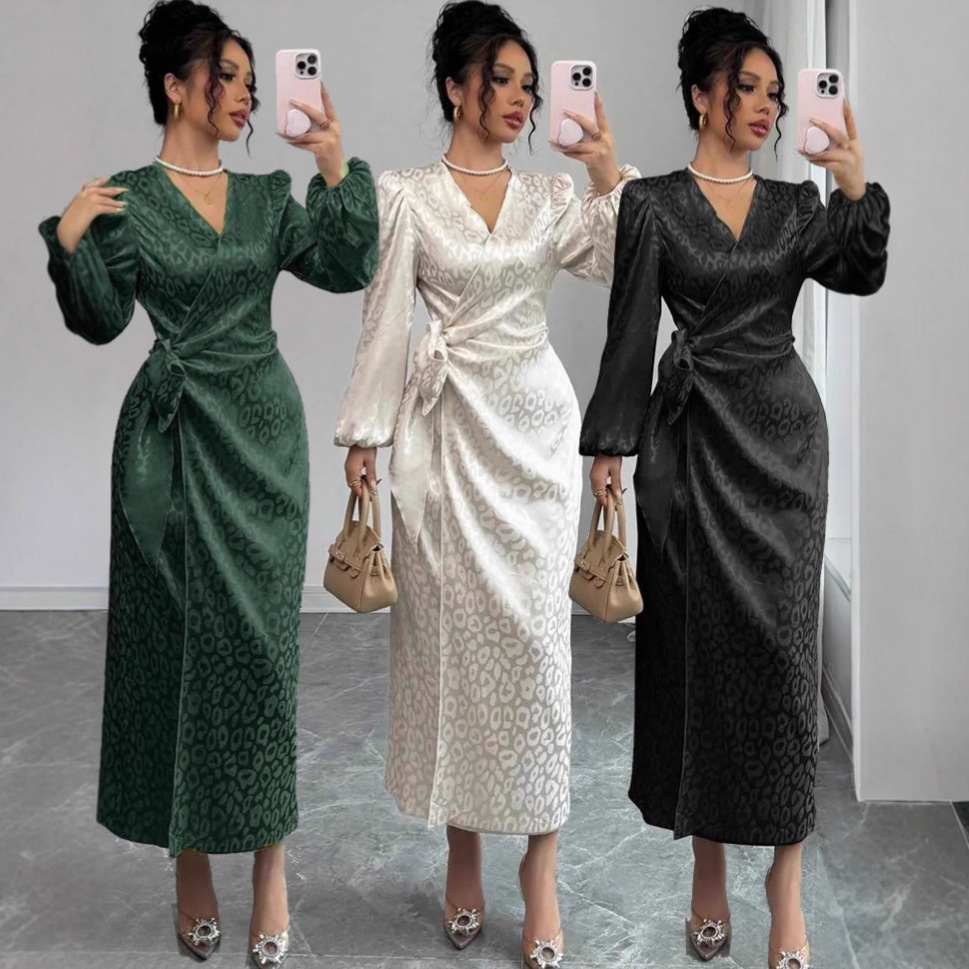 2d3fd998-b2ad-4c0b-8d58-a5205c9b00bb.jpg Long-sleeve Dress Leopard-print Jacquard Dress - الصورة 1