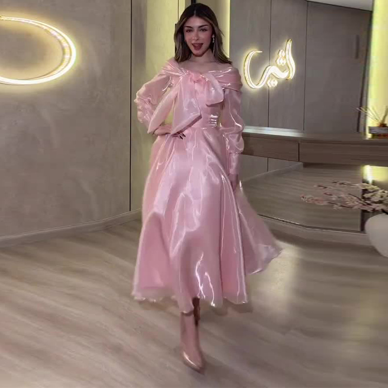77ebcd2d-ee92-49a6-bc71-70874c7c8114.jpg Womens French-style Elegant Casual Dress - الصورة 1
